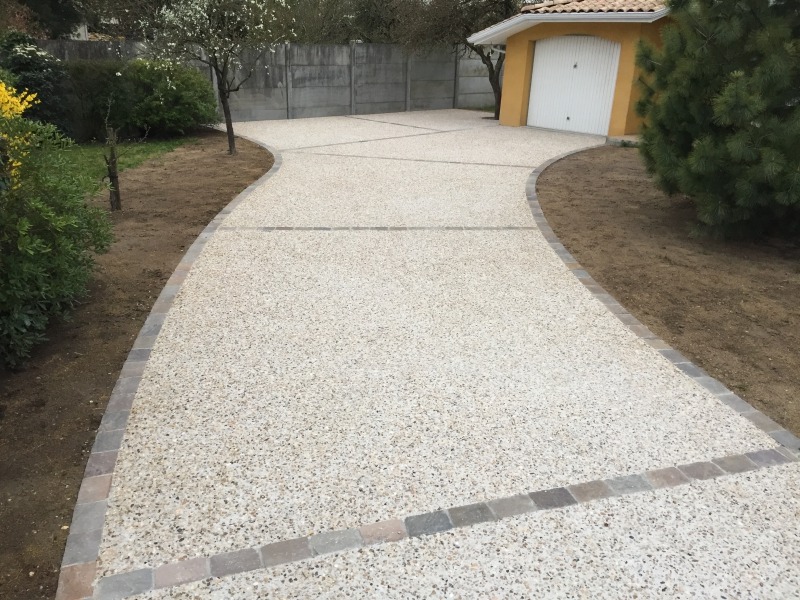 allée en béton pour voiture