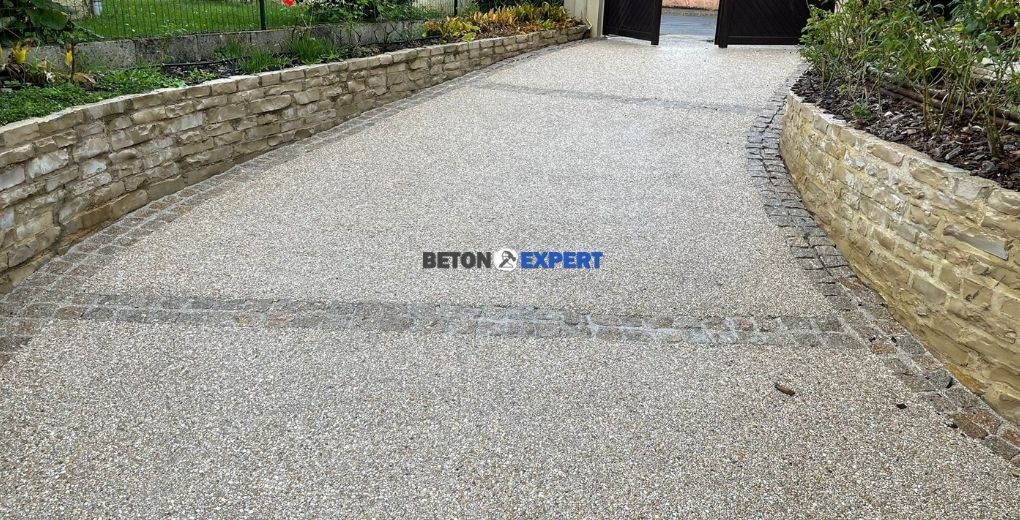 béton désactivé pour une allée